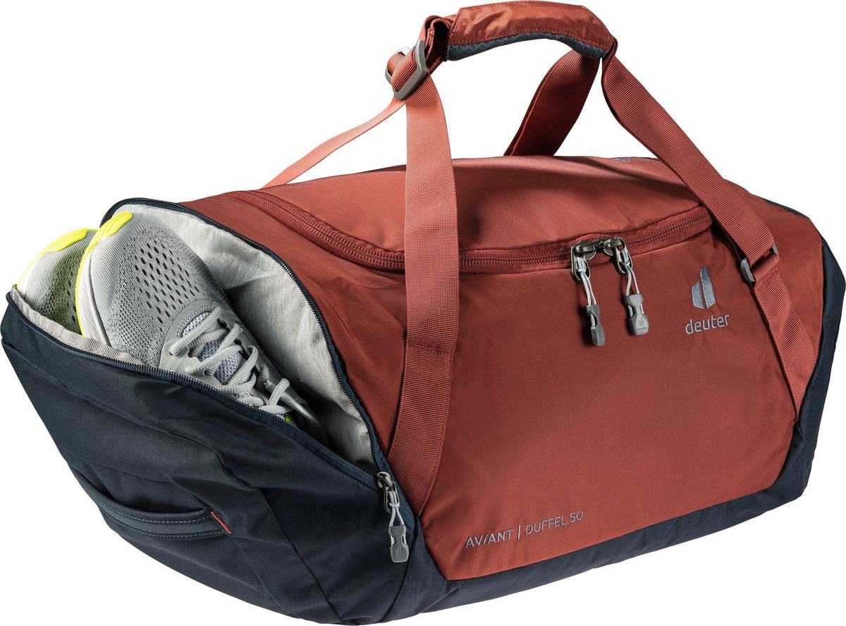 Deuter Unisex Red Aviant Duffel 50